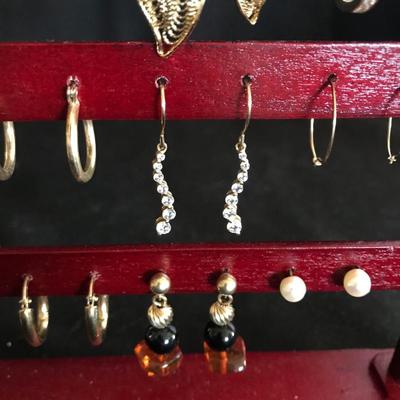 Lot 29 - Earrings, Moon Necklace & More Jewelry 