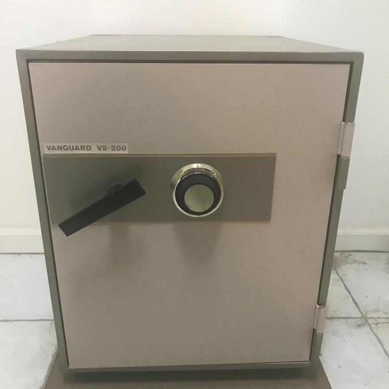 Lot 58 Vanguard VS 200 Combination Safe