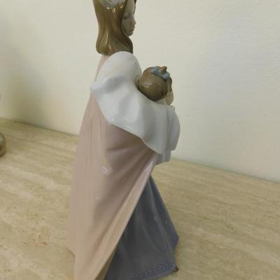 A Mother's Touch #1300  Porcelain Figurine by Nao