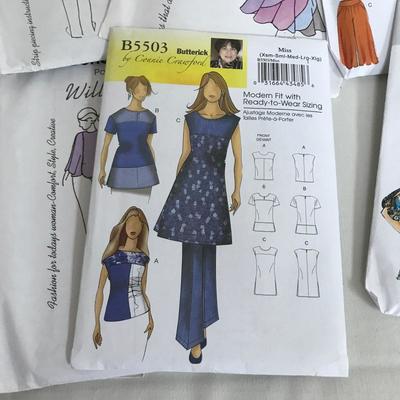 Lot 7 - Large Lot of Sewing Patterns
