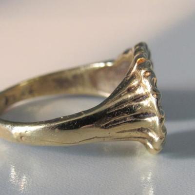 Jade bead and 18K Gold Ring | Size 7