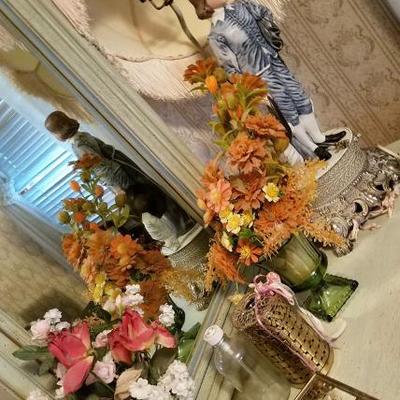 Vintage Lamp and Extras