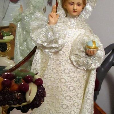 Variety of Statue