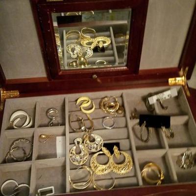 Huge Jewelry Lot