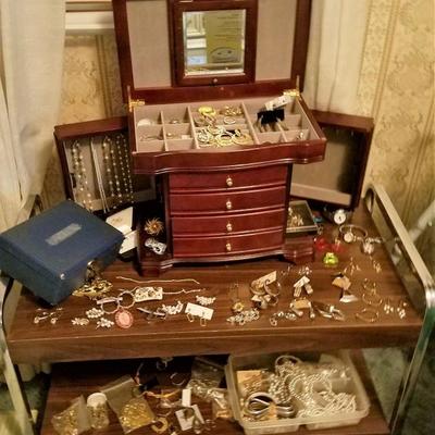 Huge Jewelry Lot