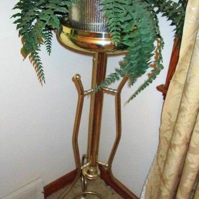 DÃ©cor and Plant Stand
