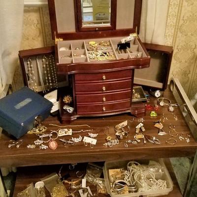 Huge Jewelry Lot