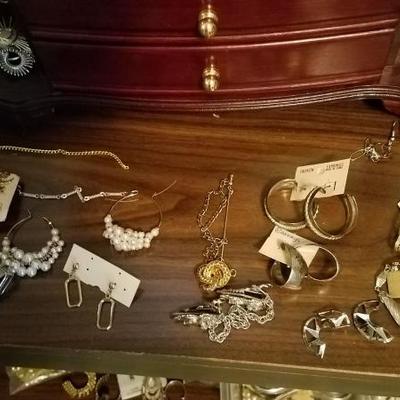 Huge Jewelry Lot