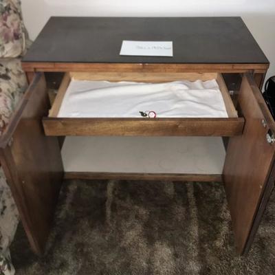 Bar or Buffet - See Photos