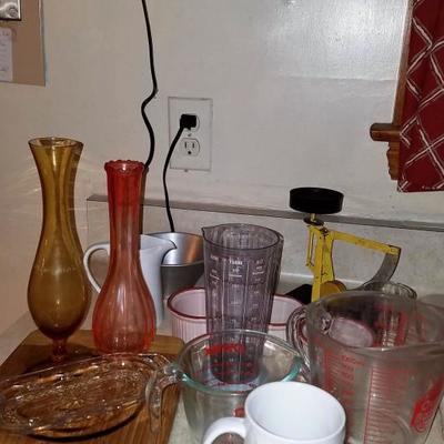 Kitchen Items with Radio