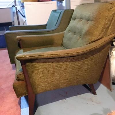 Mid Century Chair with Buttons