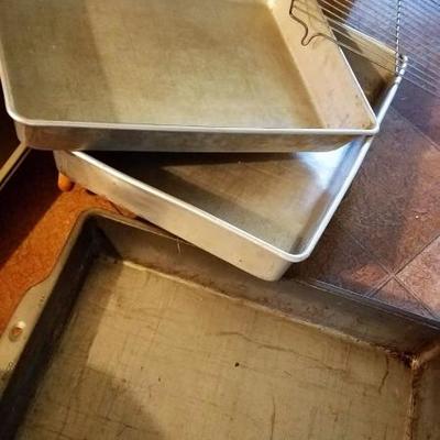 Baking Pan Collection with Pin