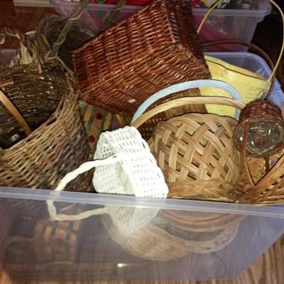 Large Lot of Baskets