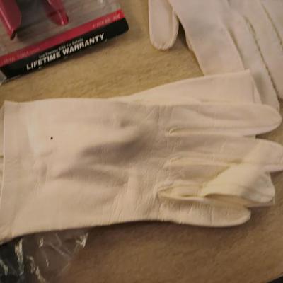 gloves gloves and more leather gloves