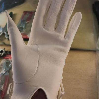 gloves gloves and more leather gloves