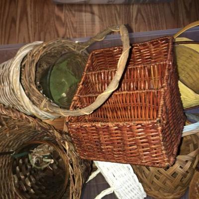 Large Lot of Baskets