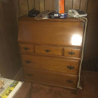 Ethan Allen Spice Drop Leaf desk