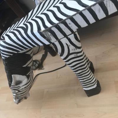 Zebra Entry Stand / Table [1121]