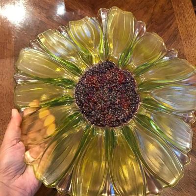 Beautiful Glass Bowl [1110]