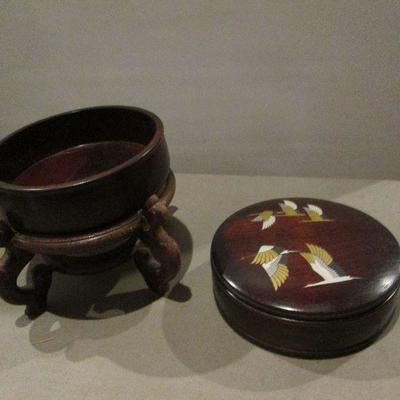 # 332 - Asian Decorative Items
