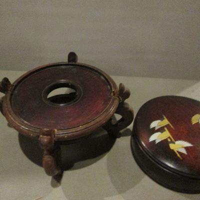# 332 - Asian Decorative Items