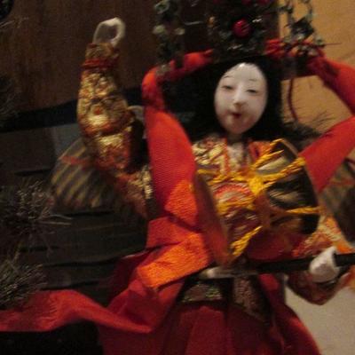 # 363 - Japanese Dolls