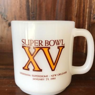 Super Bowl XV New Orleans Collectible Milk Glass [1253]