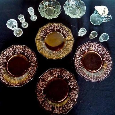 Lot 84:  Antique Carnival and Depression Glass 