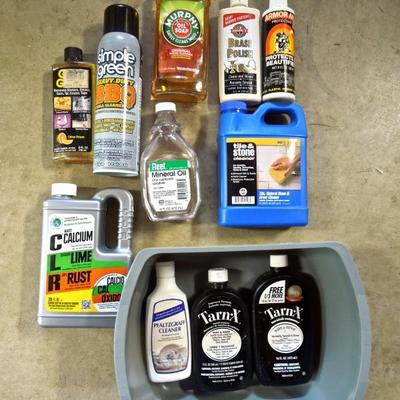 Lot 103: Boxed Lot of Household Polishes and Cleaners in Tub