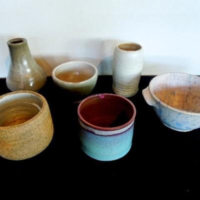 Lot 39: Six Art Pottery Stoneware Pieces in Basket