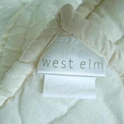 Lot 95: Two Natural Fiber White Comforters