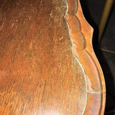 Pie Crust Table #284 