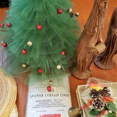 Are You In? Holiday Decor - Lot # 217 