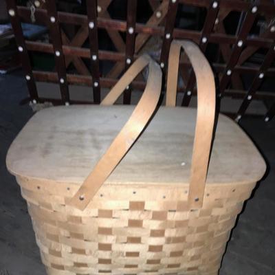 Basket & Hangers #295 