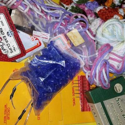 HUGE Sewing Lot Carry Sewing Bag and Whatnots -Lot #237 