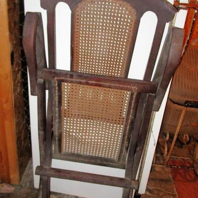 Cool Antique Chair - Folds #324