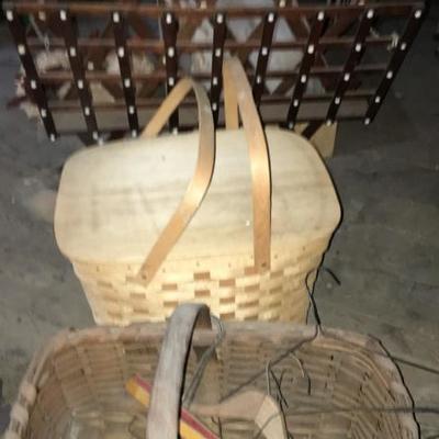 Basket & Hangers #295 