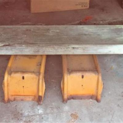 Bench and Vehicle Ramps #355
