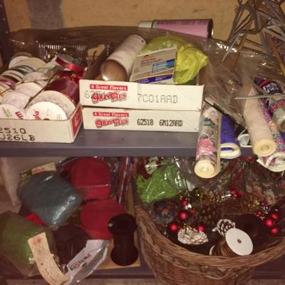 Wrapping Bows and Christmas #333