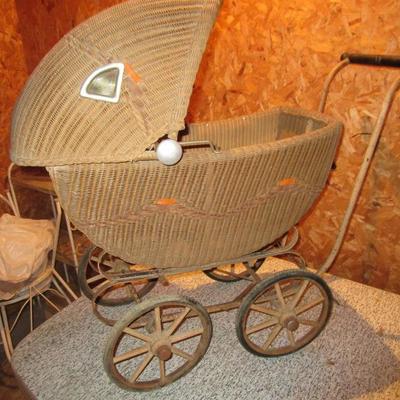 Antique Baby Carriage #320