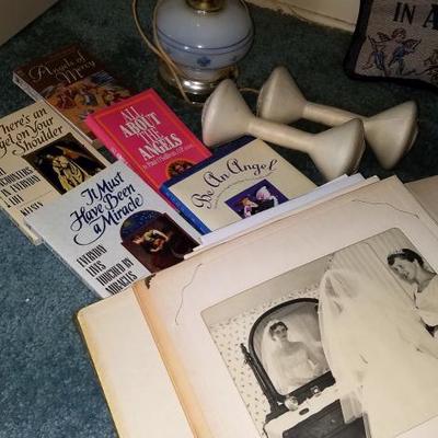 Lamp And Vintage Photos And More - Lot # 232 
