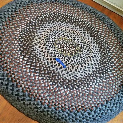 Round Woven Rug = Lot # 210 
