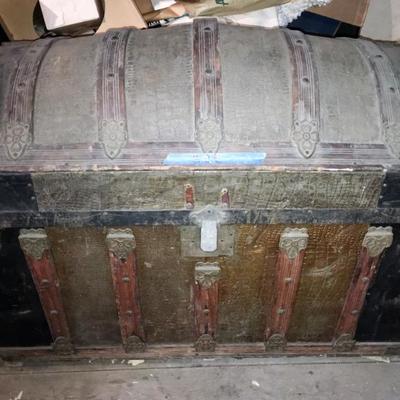 Dome Top Trunk #288 