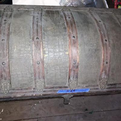 Dome Top Trunk #288 