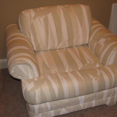 Oversize chair