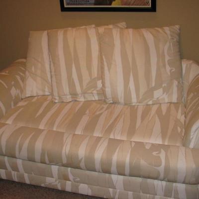 Love Seat 