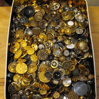 LOT 60  Huge Lot of Antique Metal Buttons