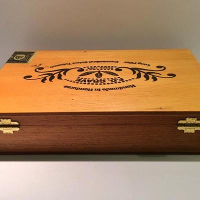 F D Grave Corona Grande Cigar Box