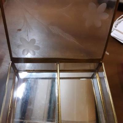 Glass trinket box 