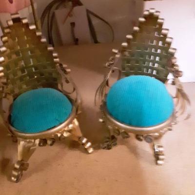 Miniature décor chairs